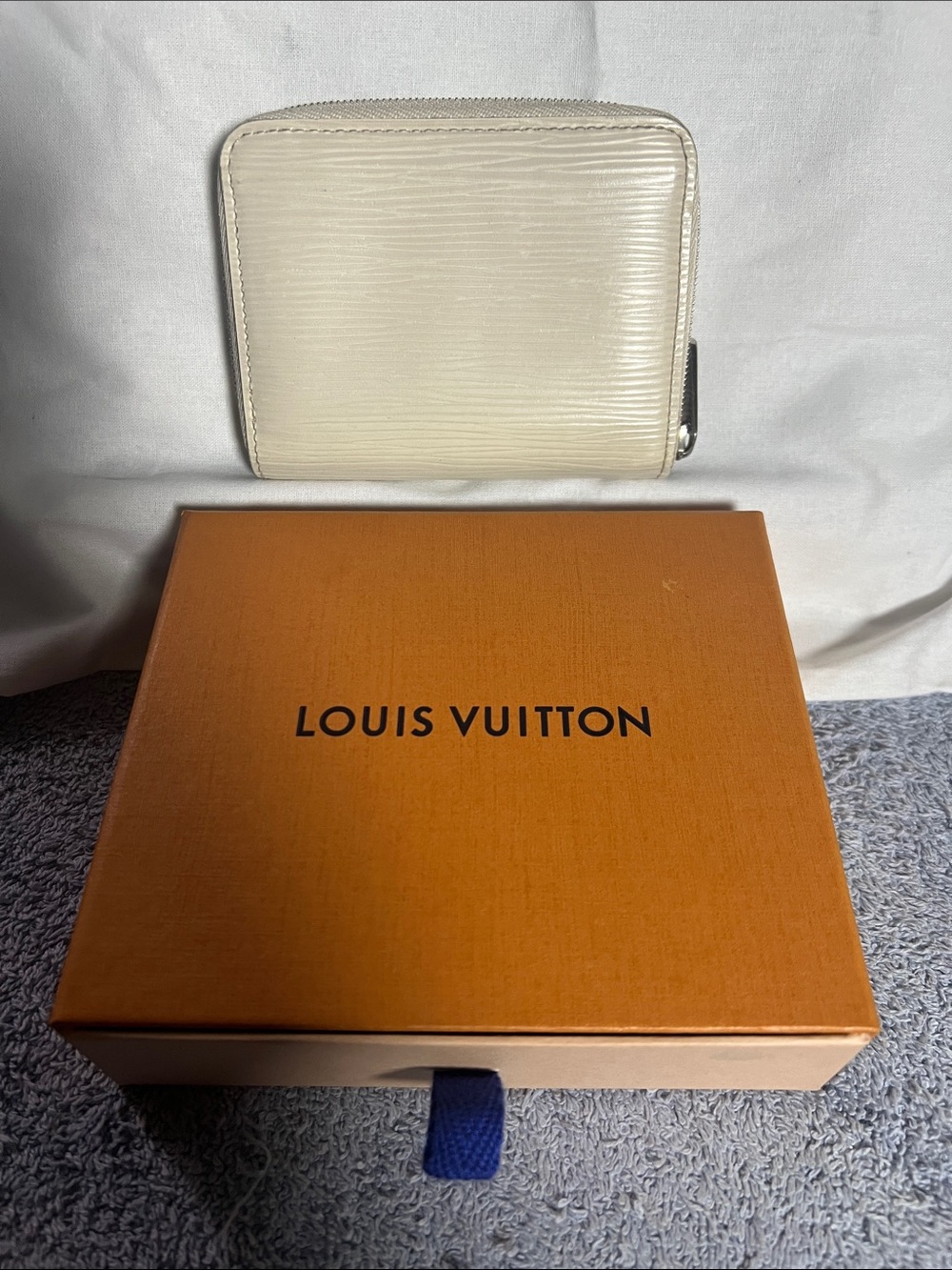 Louis Vuitton Cream Epi Leather Compact Zip Wallet - Picture 1 of 3